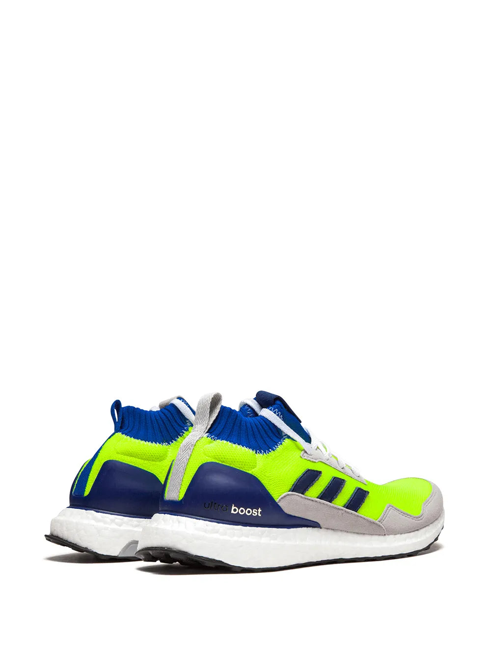 Ultraboost Mid