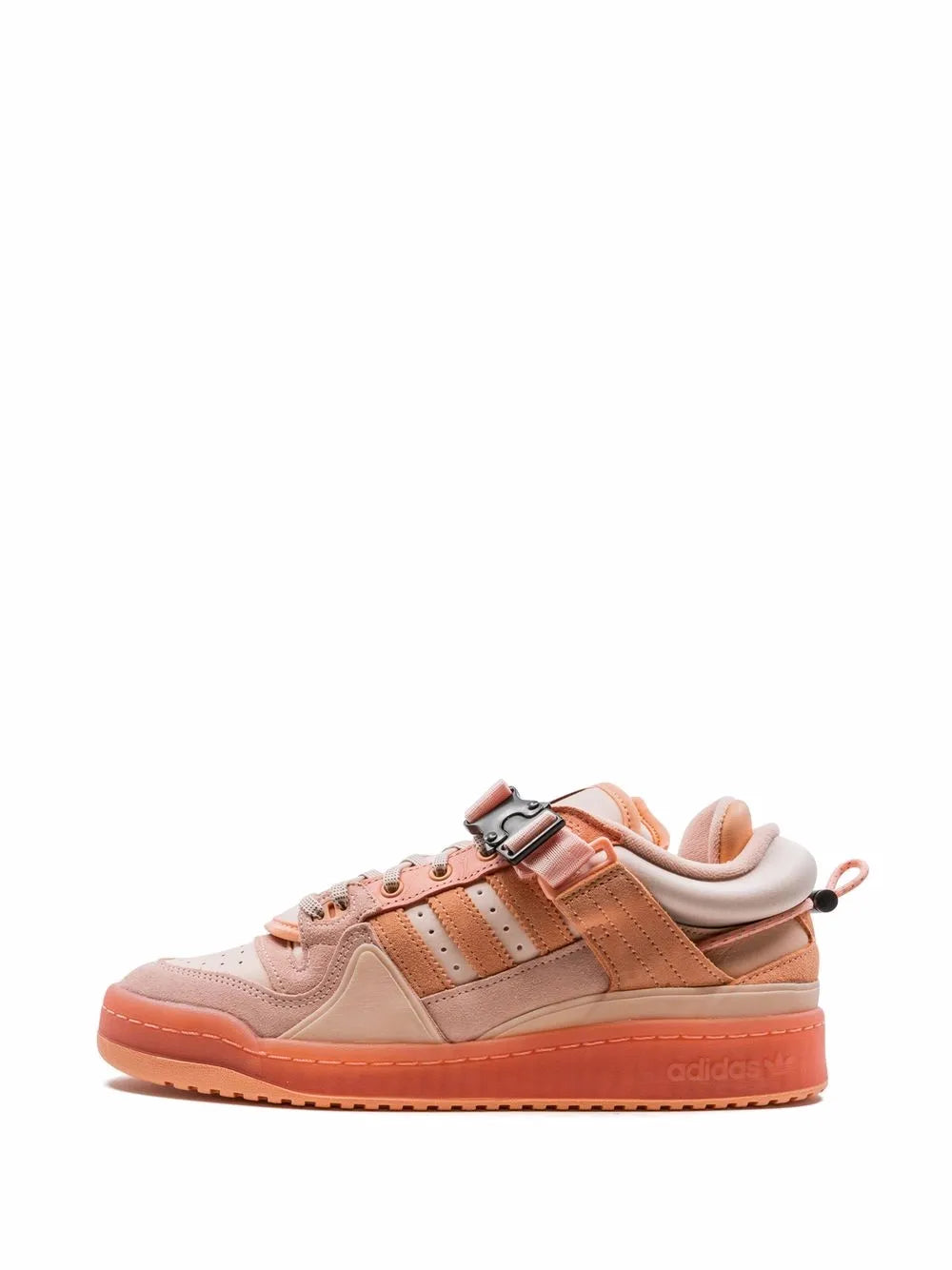 X Bad Bunny Forum Buckle Low